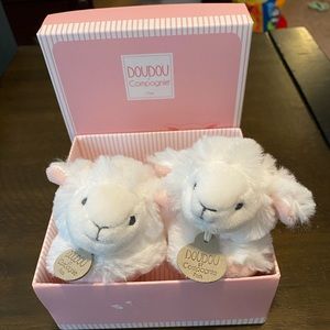 DOUDOU et Compagnie Newborn Lamb Bootie Slippers, Newborn